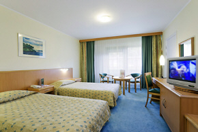 Hotel Mercure Mrągowo Resort & Spa na Mazurach jeziora wypoczynek w Polsce